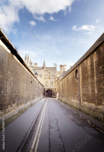 architecture and buildings around the university town of oxfordshire in england © jayfish