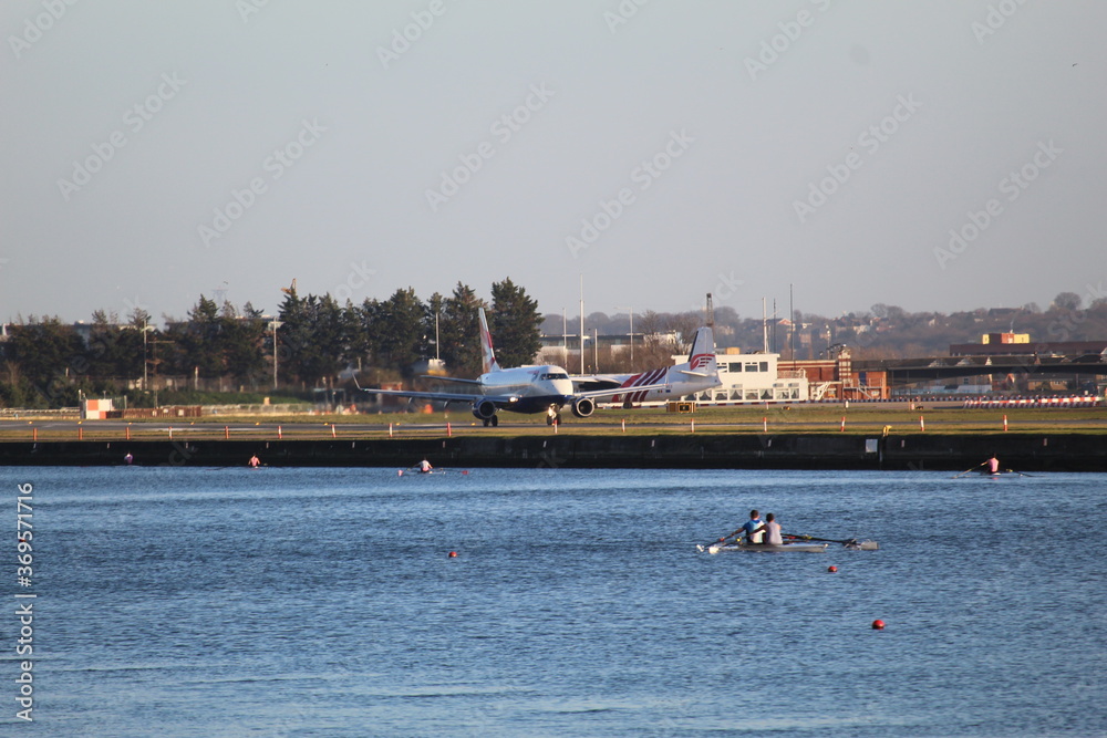 Obraz premium British Airways departing London City