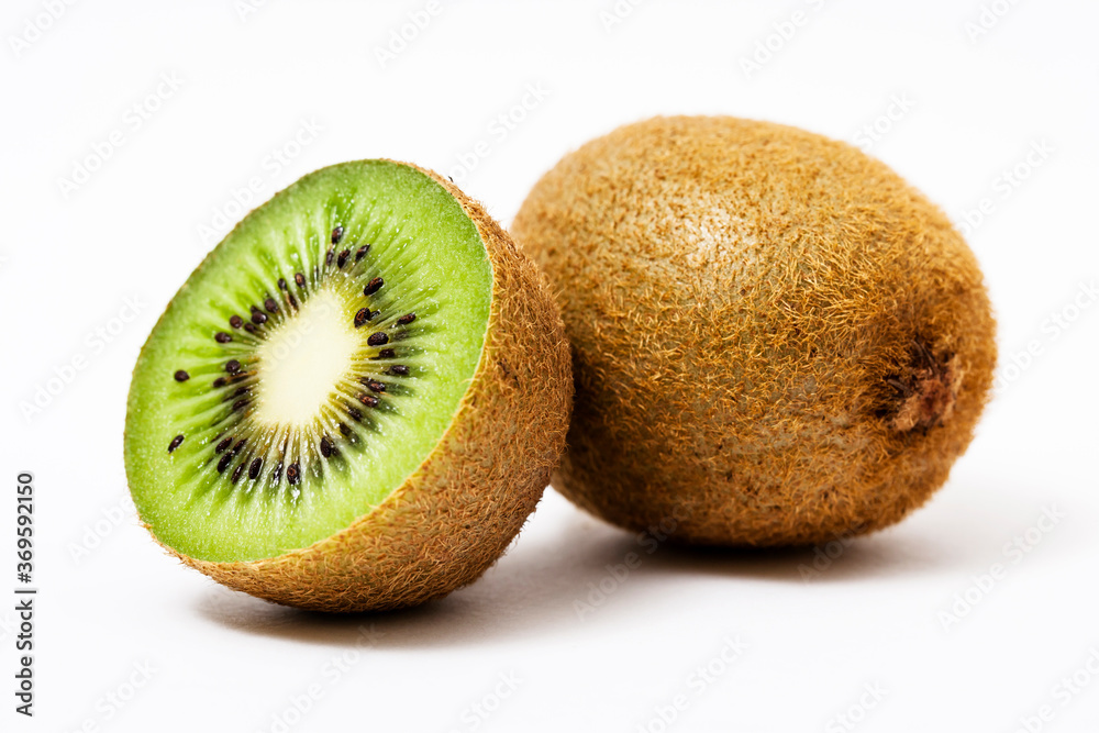 Obraz premium Kiwi fruit isolated on white background 