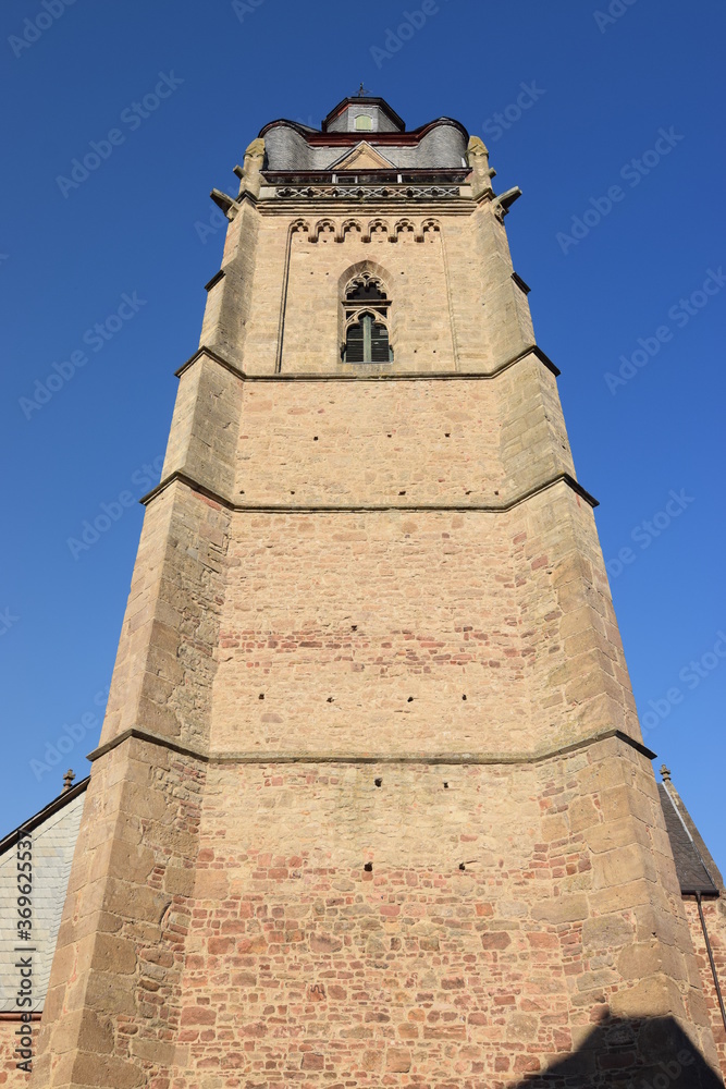 Obraz premium Mittelalterlicher Kirchturm in Bad Wildungen