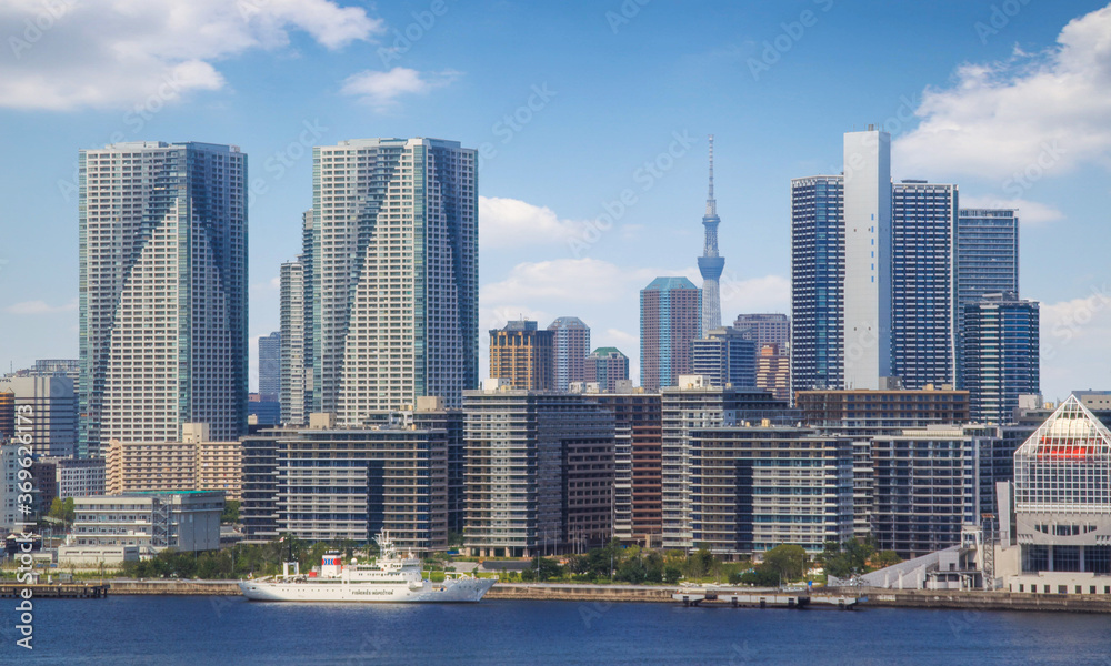 晴海埠頭と東京スカイツリー