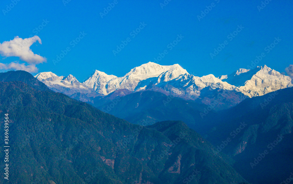 Obraz premium Snow covered mountains