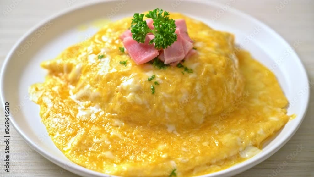 Creamy Omelet with Ham on Rice or Rice with Ham and Soft Omelet Creamy Omelet with Ham on Rice or Rice with Ham and Soft Omelet