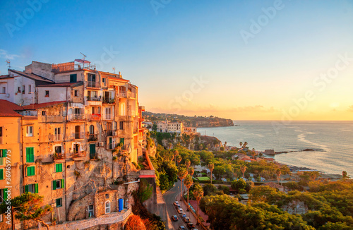 Obraz na płótnie Top view of Tropea town and Tyrrhenian sea beach in the evening,Tropea, Calabria, Italy. w salonie