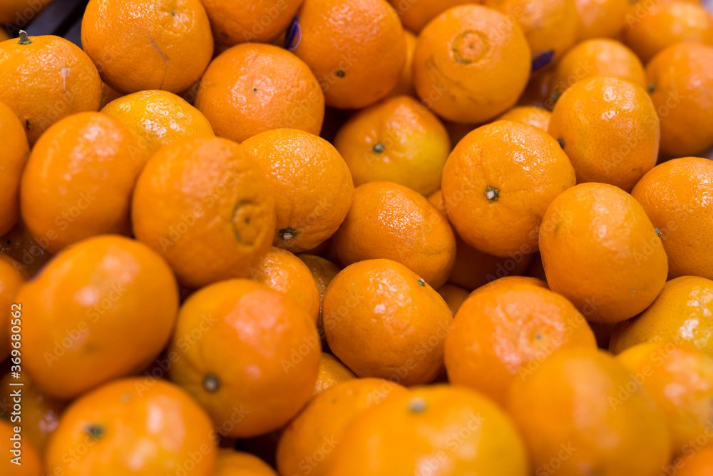 apetitic juicy farm mandarins at market counter apetitic juicy farm mandarins at market counter