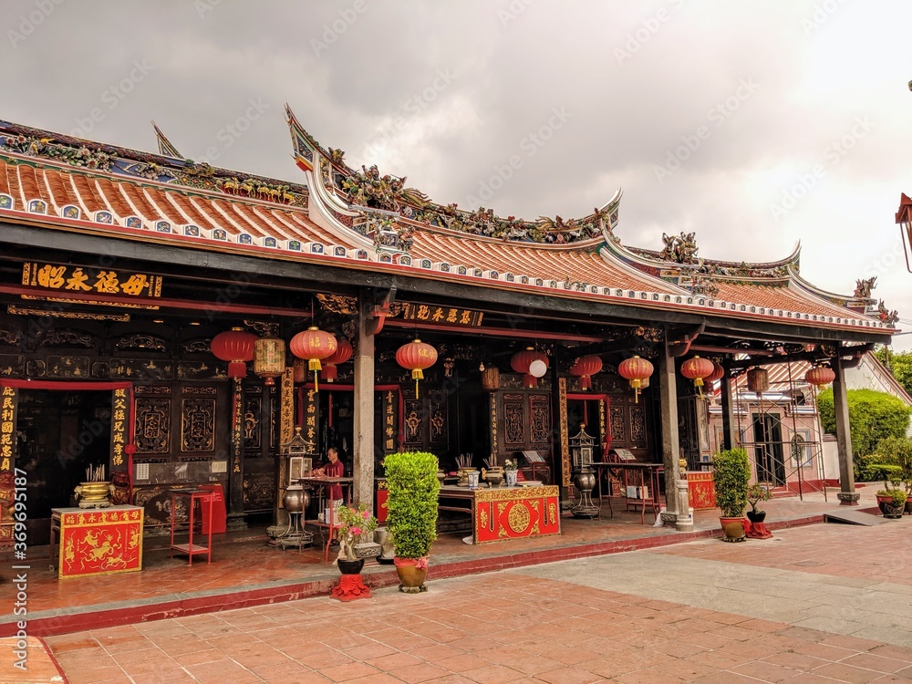 Fototapeta premium chinese temple architecture