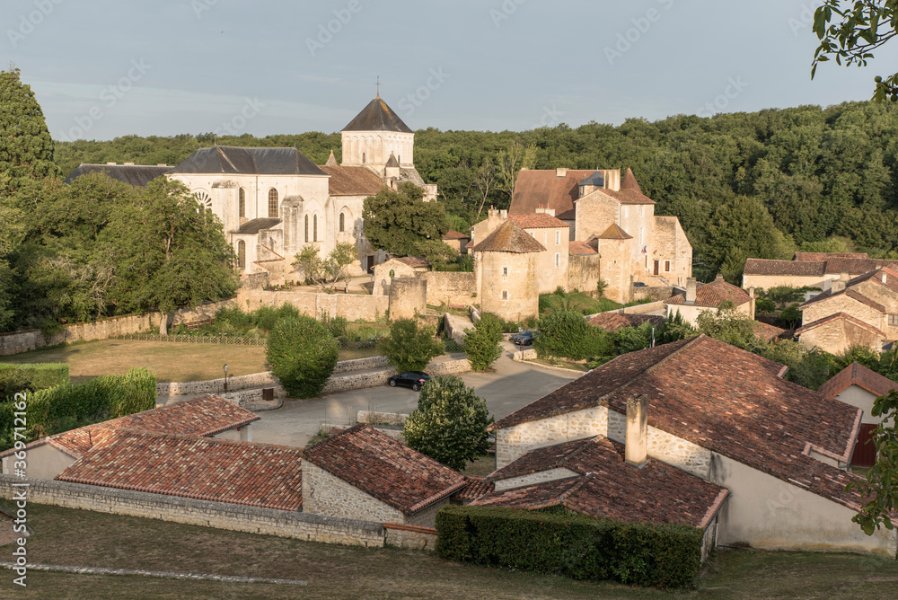 Abbaye de Nouaillé-Maupertuis (86) - FR Abbaye de Nouaillé-Maupertuis (86) - FR