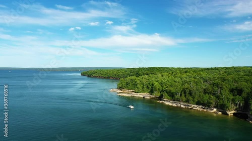 Wallpaper Mural The shoreline of Lake Superior in Northern Michigans Upper Peninsula  Torontodigital.ca