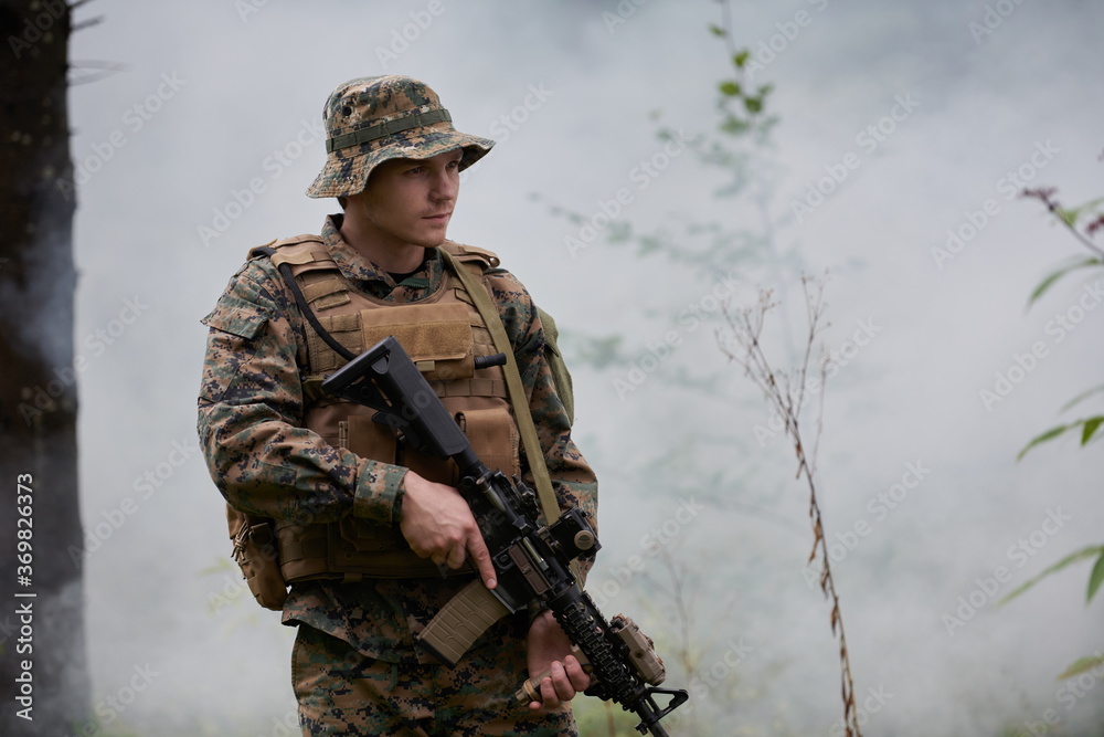 Fototapeta premium soldier portrait