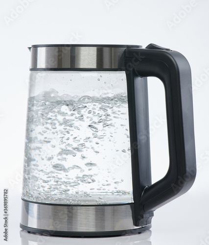 Φωτογραφία Water boiling in electric pot
