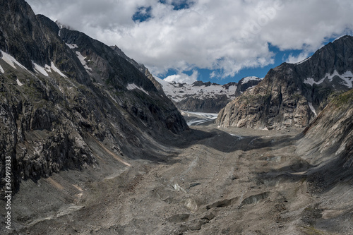view into Oberaletsch Valley with the glacier © schame87