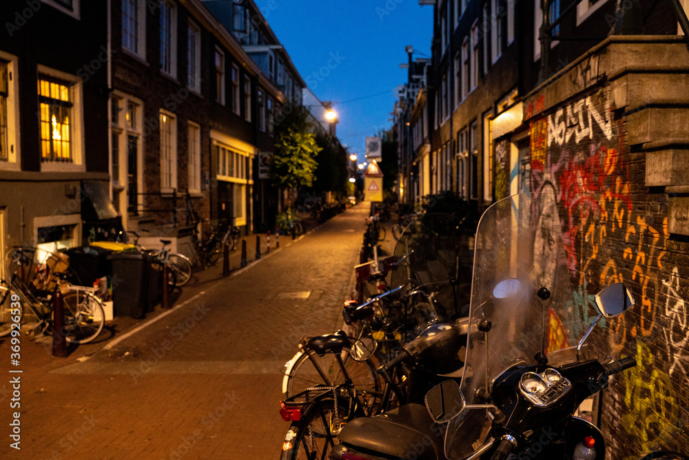 Obraz Fahrräder in Amsterdam bei Nacht
