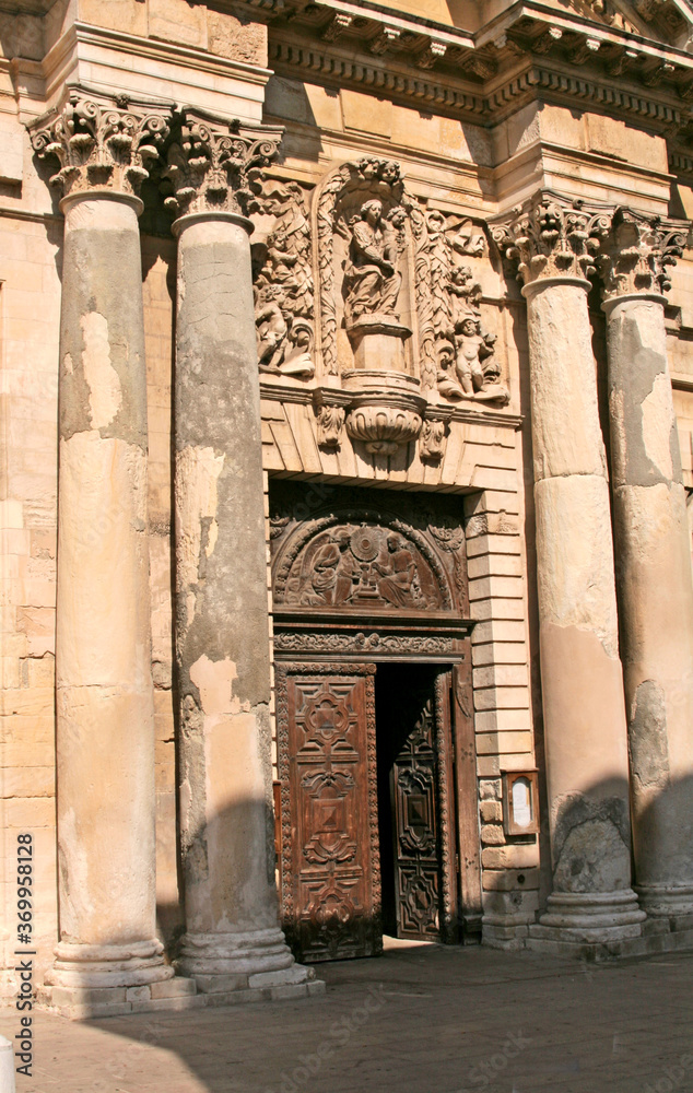 portail de l église