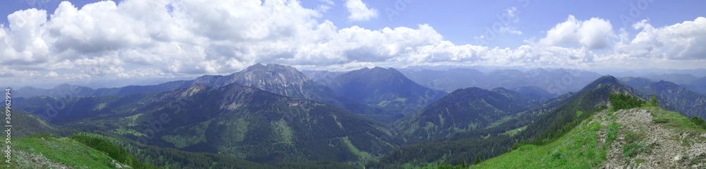 wide angle panorama with guffertspitze