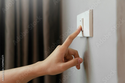 Tela Female finger is turn off on lighting switch
