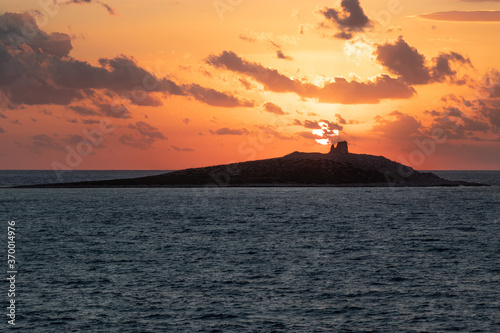 Tramonto ad Isola delle Femmine a Palermo in Sicilia