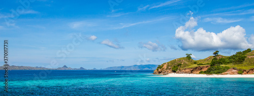 Fototapeta Naklejka Na Ścianę i Meble -  A coral reef and Manta Ray cleaning station off a tropical island, Flores