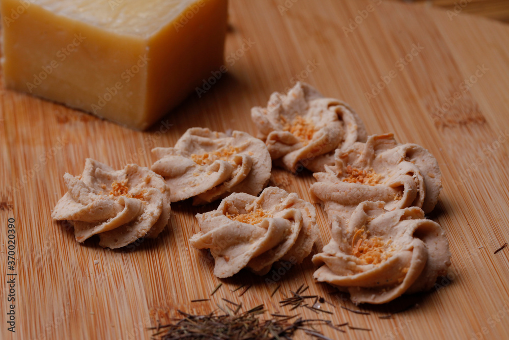 Φωτογραφία Sagu keju or cheese sago cookies, Indonesian cookies, typically served durin Eid