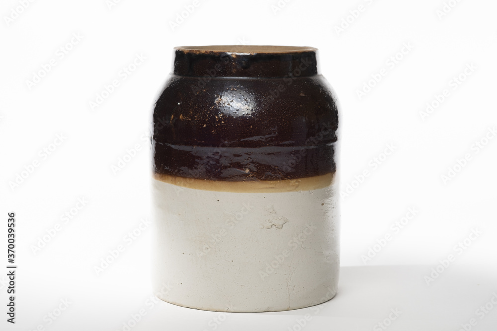 Ταπετσαρία Antique apple butter crock isolated on a white background