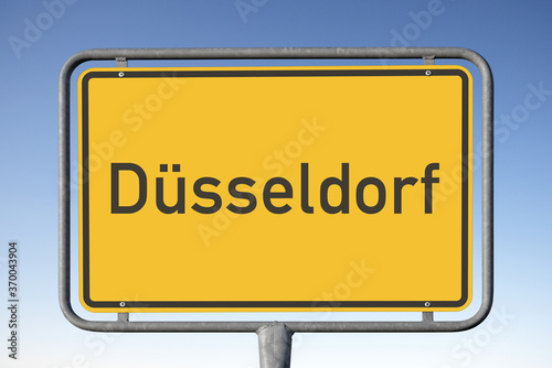 Ortstafel Düsseldorf (Symbolbild) © hkama