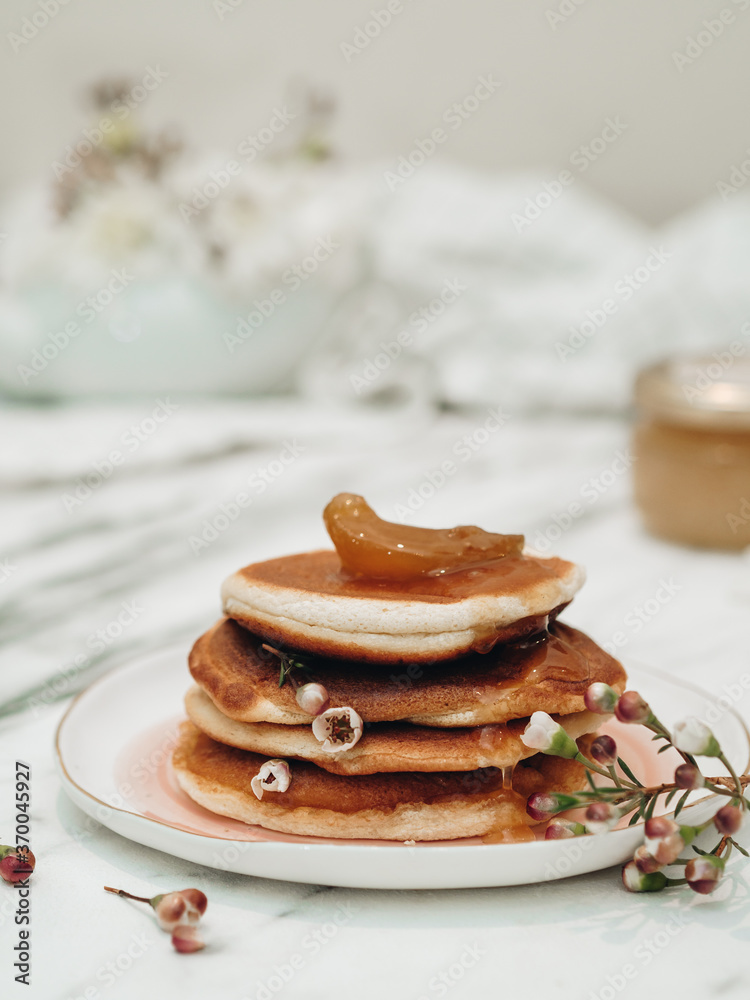Louis Vuitton Pancakes 