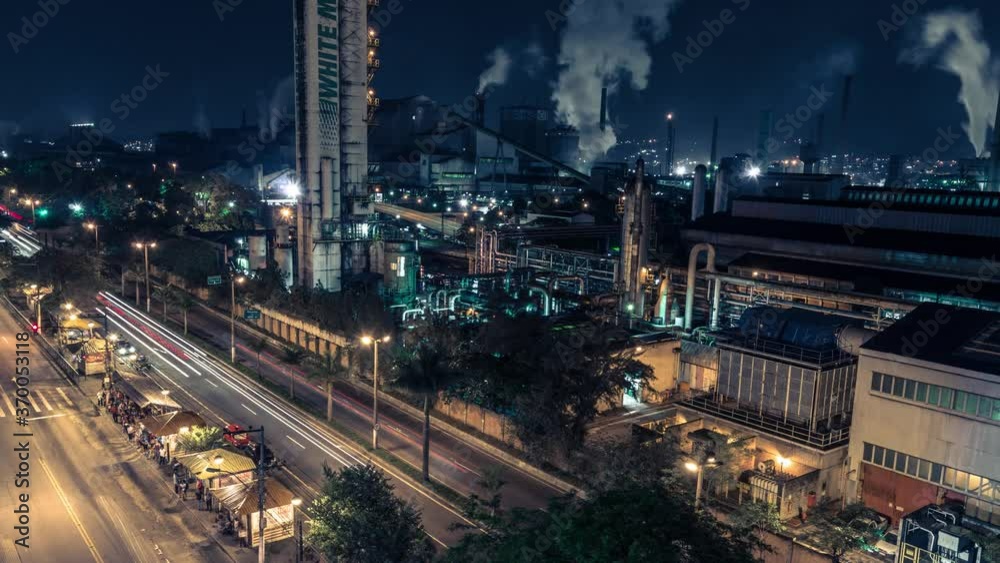 Time lapse traffic at night in Volta Redonda , Brazil Time lapse traffic at night in Volta Redonda , Brazil
