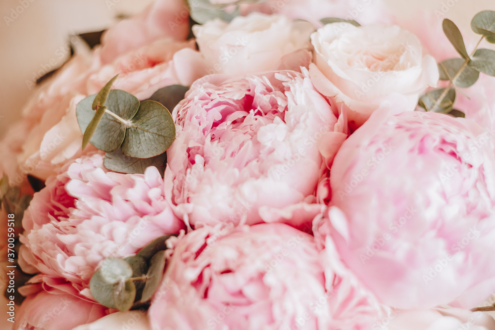 Fototapeta bouquet of pink peonies