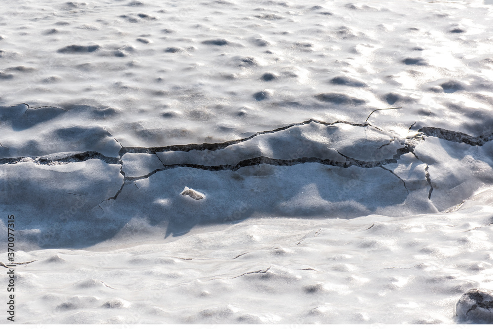 The curious tidal flat is frozen on tide and ebb. The curious tidal flat is frozen on tide and ebb.