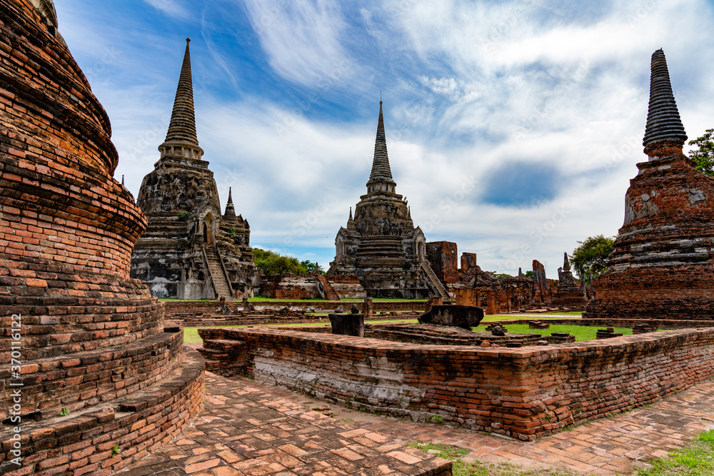 Fototapeta premium Thailand Ayutthaya Temples & Ancient Ruins