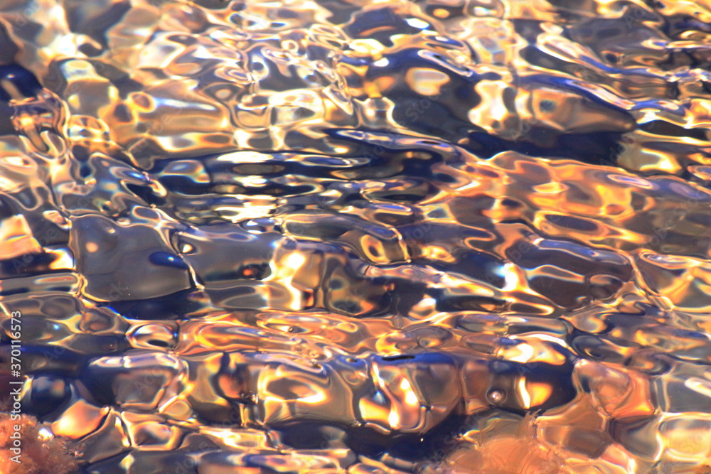 Fototapeta premium clear sea water and rocks