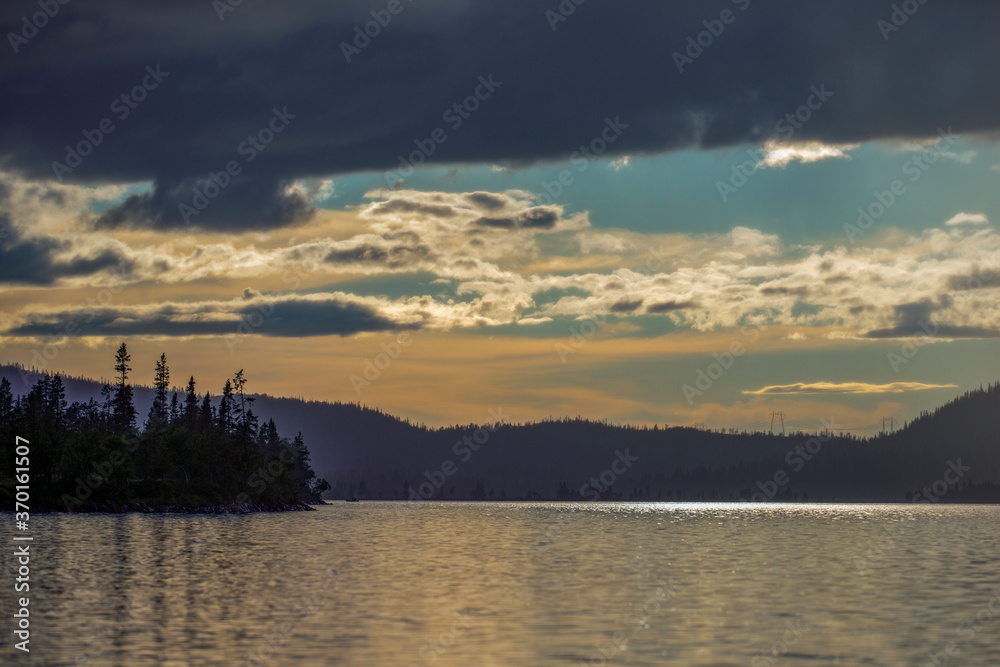 sunrise over the lake, åre, jämtland, sverige