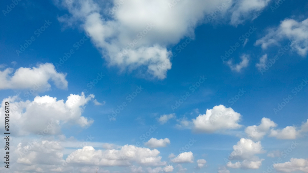 Fototapeta premium blue sky with clouds.