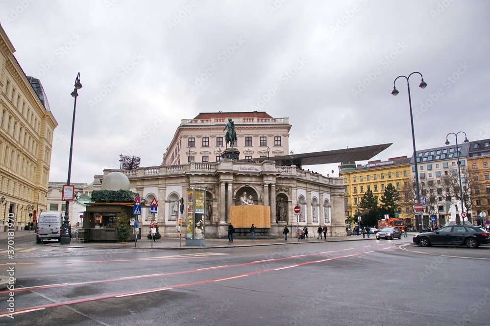 Albertina Art Museum is one of the best known galleries in Vienna, is located in Albertinaplatz in Vienna.