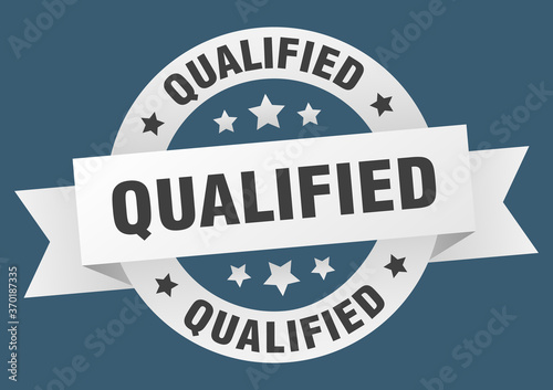 qualified round ribbon isolated label. qualified sign