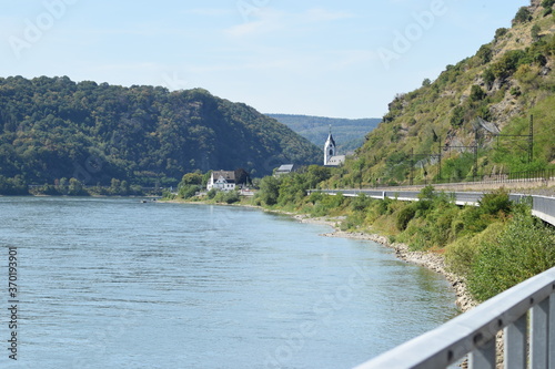 Blick den Rhein entlang auf Kamp-Bornhofen photo