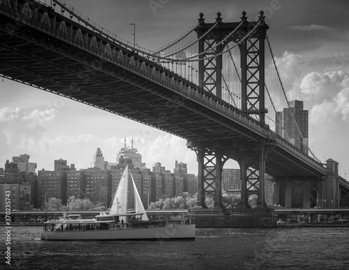 Willamsburg Bridge Brooklyn © Reda Ait Saada