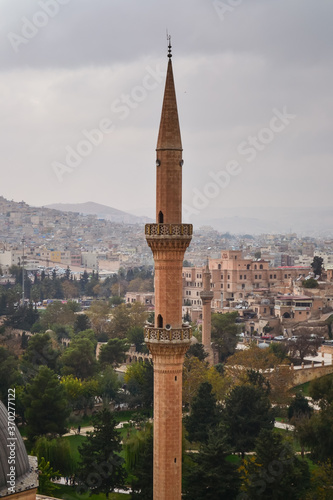 Obraz na płótnie dramatic panoramic city view from fort with Mevlid Halil Mosque minaret w salonie