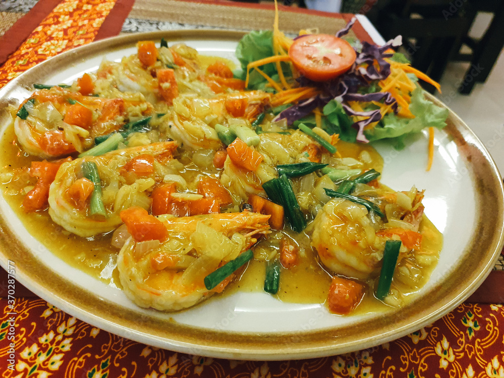 Shrimp with orange sauce Shrimp with orange sauce