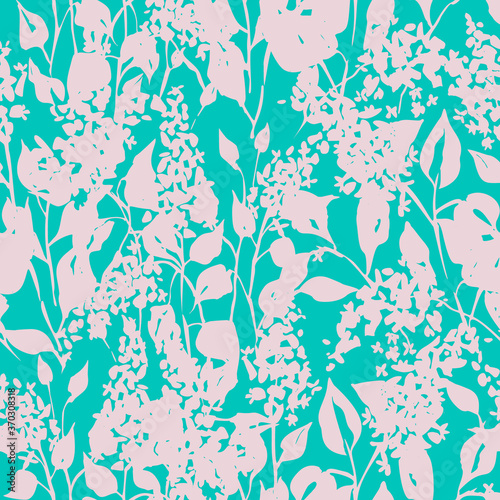 Plain floral drawing. Silhouettes of blooming lilac flowers in vintage style. Elegant seamless botanical pattern made of spring flowers. Nature ornament for textile, fabric, wallpaper, surface design.