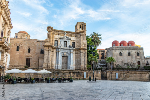 Le chiese di San Cataldo e Santa Maria dell'Ammiraglio di Piazza Bellini a Palermo in Sicilia photo