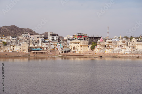 Obraz na płótnie Panorama of Pushkar sacred lake w salonie