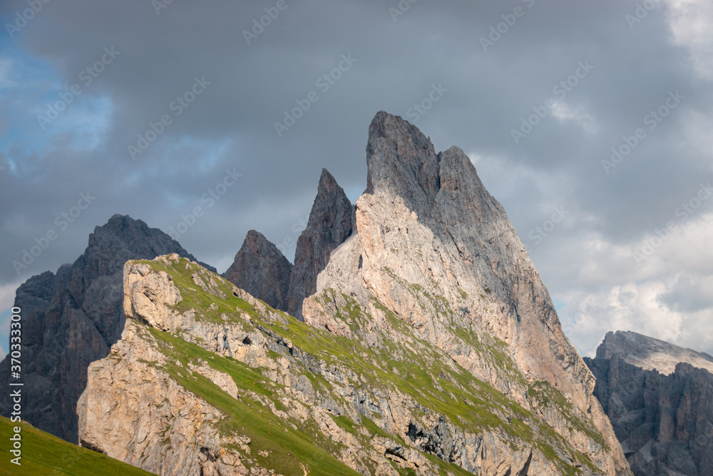 Close-up of Oldes Group – Geislergruppe mountain peaks in summer.