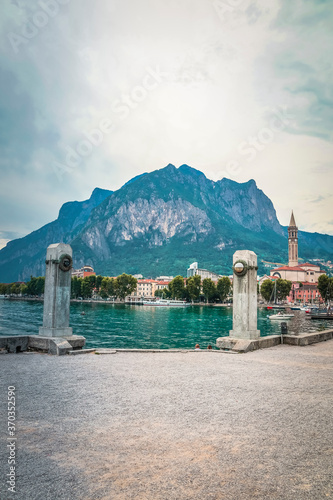 view of the bay of lago como