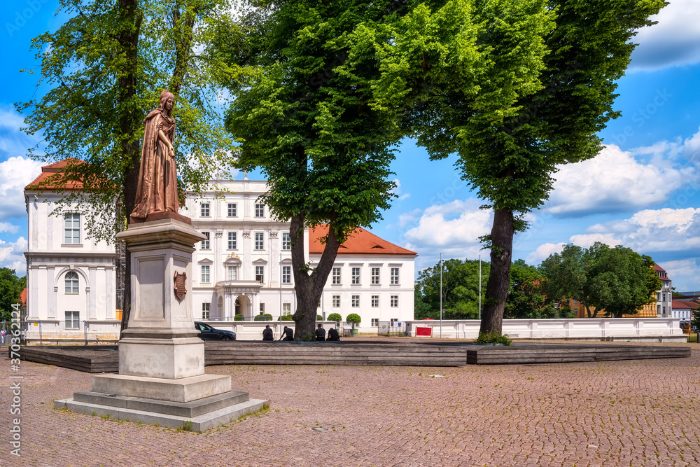 Statue of Louise Henriette in front of the castle of Oranienburg, Germany