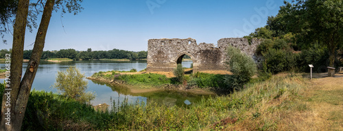 Tableau sur toile Le Moulin pendu à Champtoceaux - Orée d'Anjou
