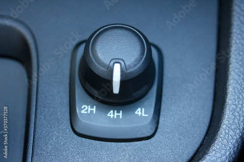 4WD switch on 4 High