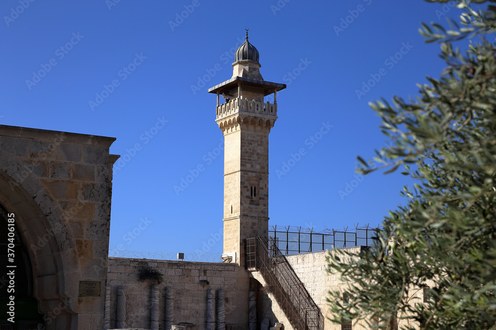 Dome of the Rock.Temple Mount. Al-Aqsa Mosque. Dome of the Rock.Temple Mount. The Western Wall. 
The architectural complex of the Temple Mount in Jerusalem.The architectural complex of the Temple Moun