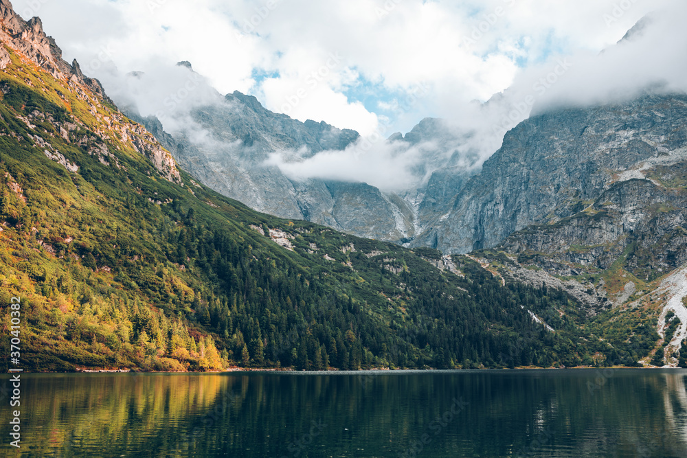 Fototapeta premium landscape view of autumn lake in mountains