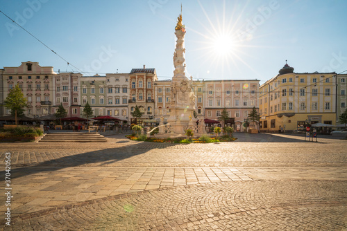 Linz mit Dreifaltigkeitssäule am Hauptplatz