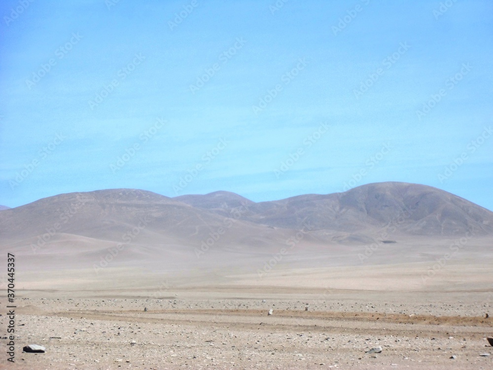 Panorama de montañas en el desierto